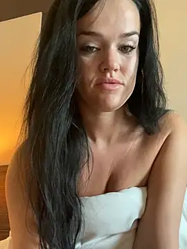 English-Chloe96 online show from 23, 2, 2025