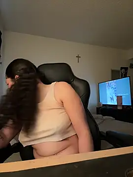 ladylavish online show from 14, 3, 2025