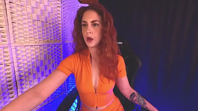 KayleyxEmily online show from 24, 2, 2025