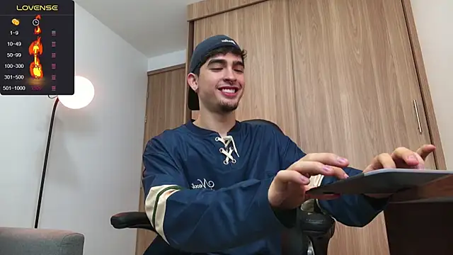 zenn rush1 online show from 30, 12, 2024