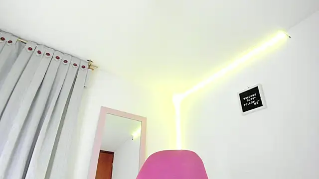 Anniie grey online show from 28, 12, 2024