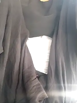 saloni19881 online show from 12, 9, 2025