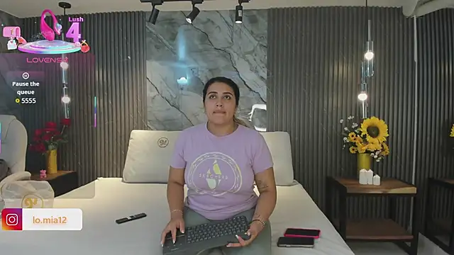 Snapshot of julietha_taylor chatting on 15, 5, 2026 julietha taylor online show from 15, 5, 2026