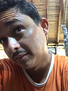 isacalejandroo online show from 17, 3, 2025