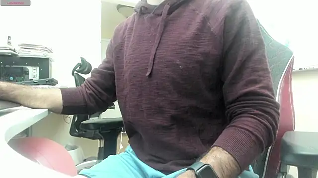 bear russian hunk online show from 9, 10, 2025