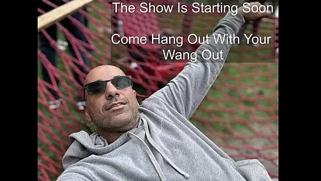 bear russian hunk online show from 14, 1, 2026