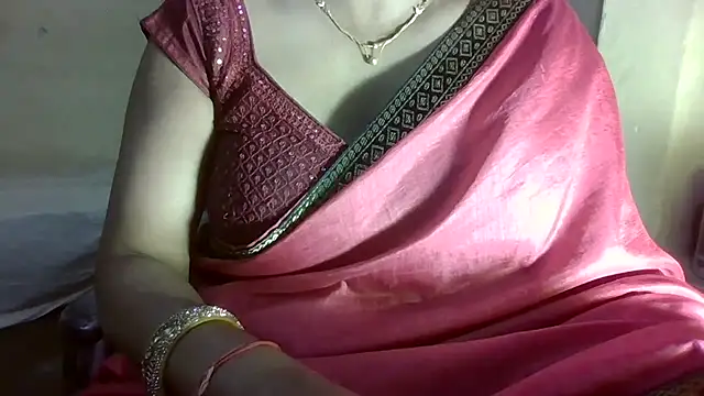 Snapshot of Lovely12streaming chatting on 6, 4, 2026 Lovely12streaming online show from 6, 4, 2026