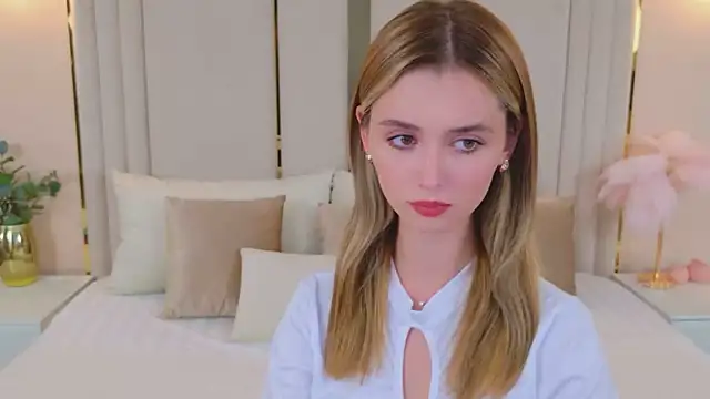 MarybethSnow online show from 17, 9, 2025