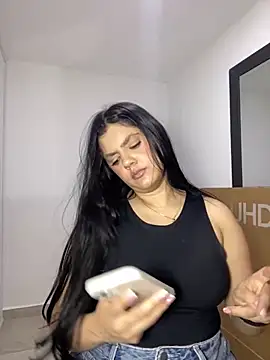 kimberlyhills1 online show from 2, 12, 2025