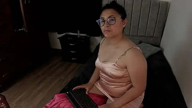 lorymoon online show from 17, 1, 2025