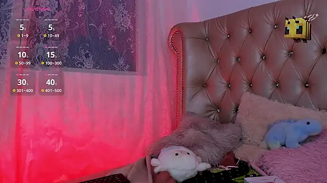 AlexaFoxy18 online show from 13, 3, 2025