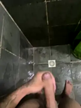 Snapshot of gzn01 chatting on 29, 10, 2025 gzn01 online show from 29, 10, 2025