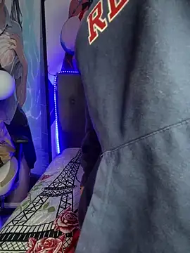 Im Little online show from 4, 1, 2025