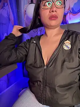 Im Little online show from 15, 9, 2025