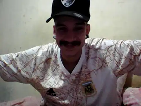 Snapshot of gatobranco001 chatting on 8, 3, 2025 gatobranco001 online show from 8, 3, 2025
