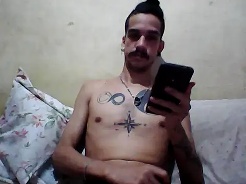 Snapshot of gatobranco001 chatting on 19, 3, 2025 gatobranco001 online show from 19, 3, 2025