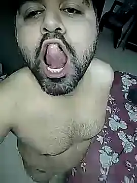 Snapshot of Happyman300 chatting on 10, 11, 2025 Happyman300 online show from 10, 11, 2025