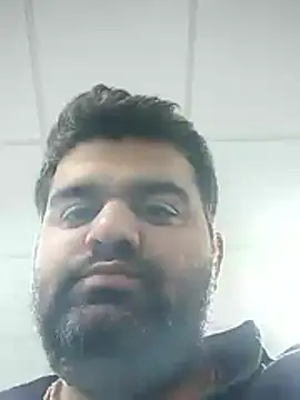 Snapshot of Happyman300 chatting on 13, 11, 2025 Happyman300 online show from 13, 11, 2025