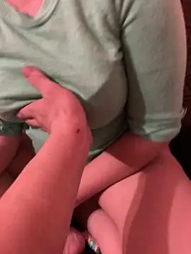 lora19922 online show from 5, 1, 2025