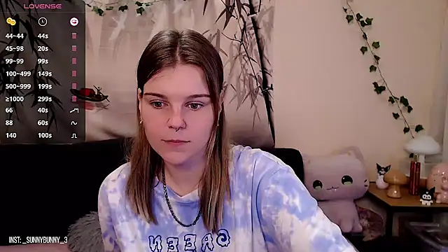 Moona xx online show from 8, 3, 2025
