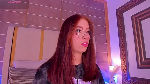 Snapshot of AbigailCarter chatting on 1, 2, 2026 AbigailCarter online show from 1, 2, 2026