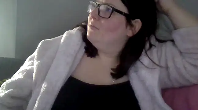 Curvy-Clare-30 online show from 22, 12, 2024