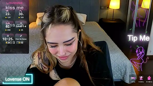 baby  kim online show from 4, 11, 2025