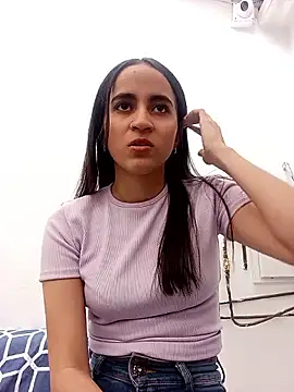 Mia Fischer online show from 10, 9, 2025