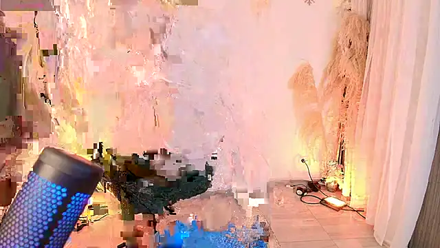 Ladydream1 online show from 2, 12, 2025