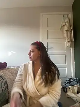 Krystal Tx online show from 14, 2, 2025