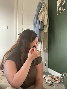 Krystal Tx online show from 6, 3, 2025