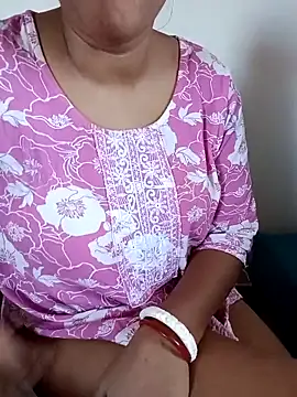 Snapshot of EeshaBhabi chatting on 18, 11, 2025 EeshaBhabi online show from 18, 11, 2025