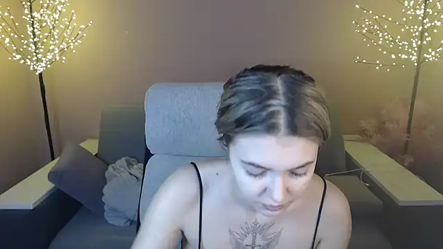 Snapshot of Ritaneer chatting on 4, 12, 2024 Ritaneer online show from 4, 12, 2024