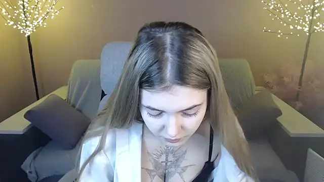 Snapshot of Ritaneer chatting on 6, 12, 2024 Ritaneer online show from 6, 12, 2024