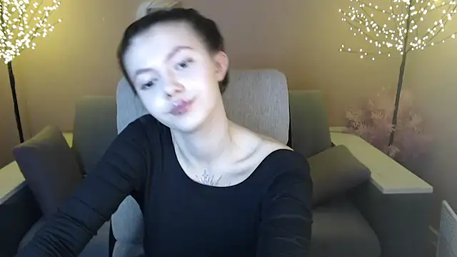 Snapshot of Ritaneer chatting on 17, 12, 2024 Ritaneer online show from 17, 12, 2024