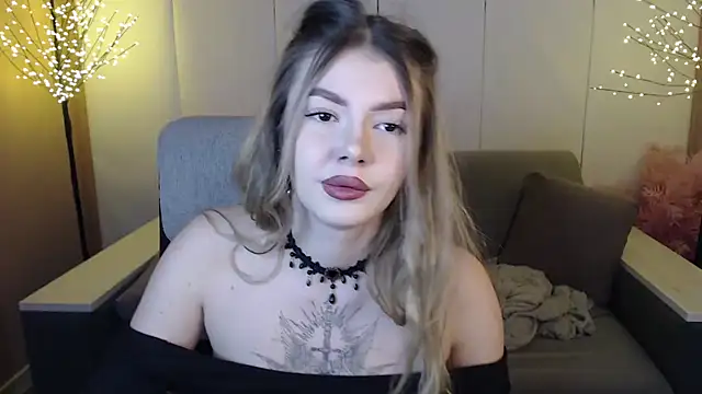 Snapshot of Ritaneer chatting on 25, 2, 2025 Ritaneer online show from 25, 2, 2025