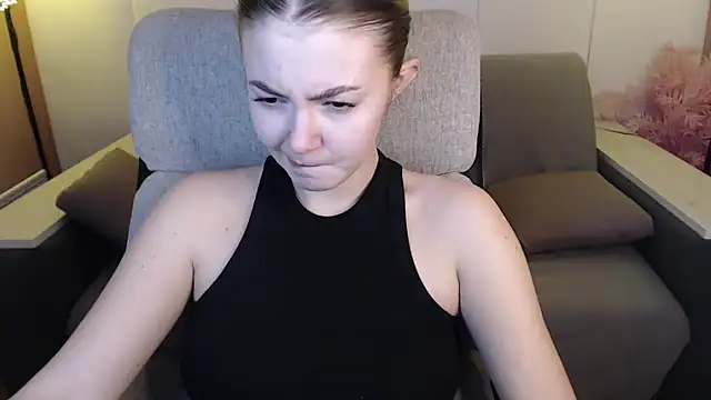 Snapshot of Ritaneer chatting on 12, 3, 2025 Ritaneer online show from 12, 3, 2025