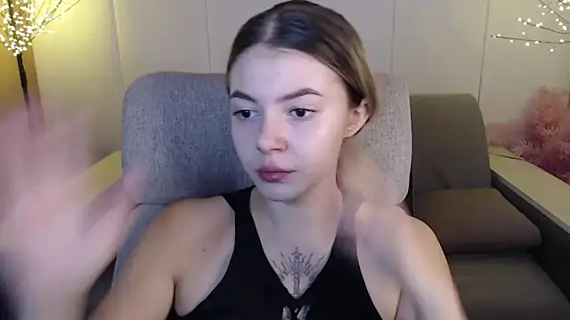 Snapshot of Ritaneer chatting on 18, 3, 2025 Ritaneer online show from 18, 3, 2025