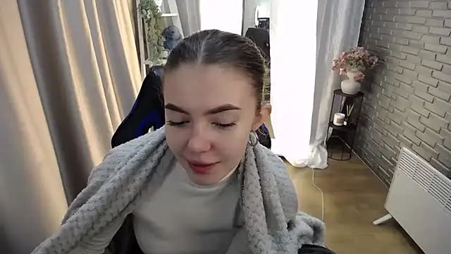 Snapshot of Ritaneer chatting on 15, 10, 2025 Ritaneer online show from 15, 10, 2025