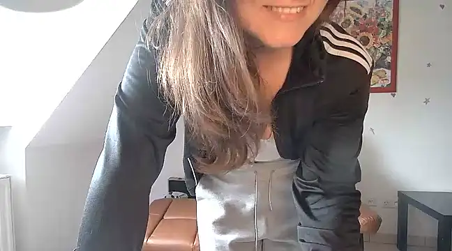 stunning Rosi online show from 22, 2, 2025