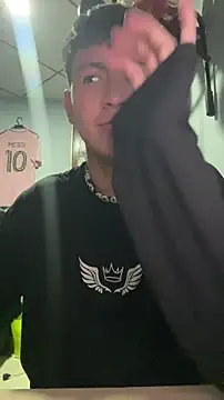 Snapshot of Stiven_017 chatting on 4, 3, 2026 Stiven 017 online show from 4, 3, 2026