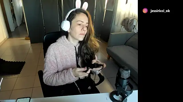 jessiburningheels online show from 12, 3, 2025