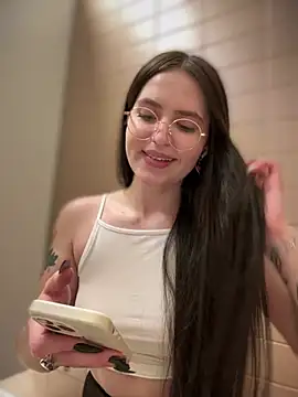 meow girl online show from 25, 1, 2025