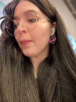 meow girl online show from 21, 2, 2025