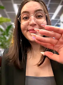 meow girl online show from 27, 9, 2025