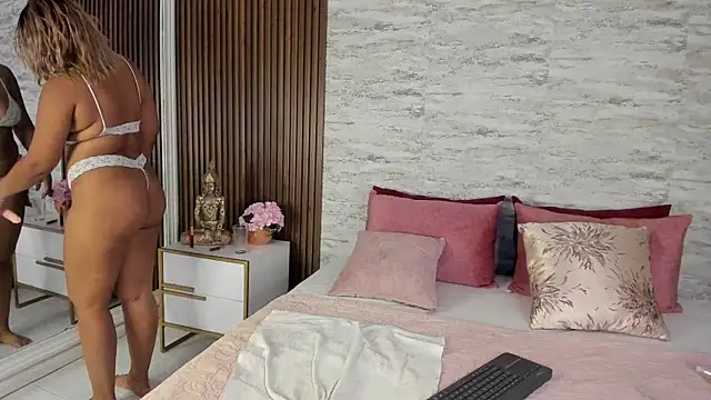 MadisonHunter2024 online show from 1, 2, 2025