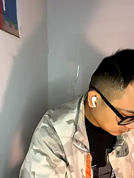 lixiaoshuai8 online show from 18, 11, 2025