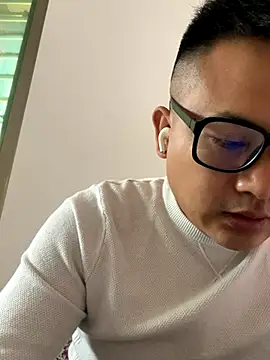 lixiaoshuai8 online show from 2, 12, 2025