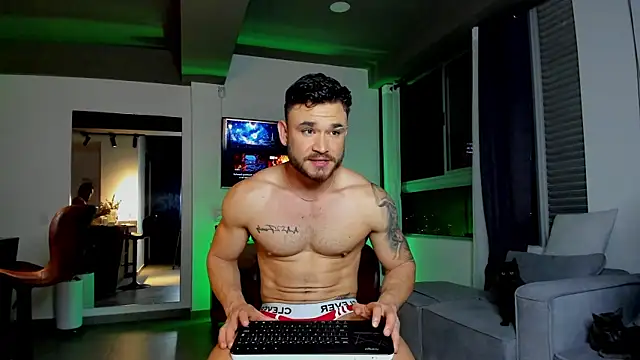 Maximo Marcelo online show from 5, 2, 2025