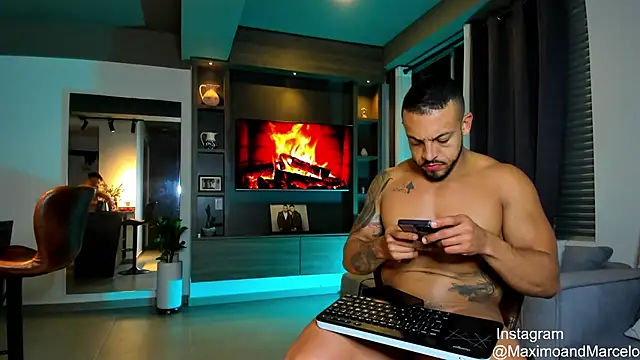 Maximo Marcelo online show from 12, 2, 2025